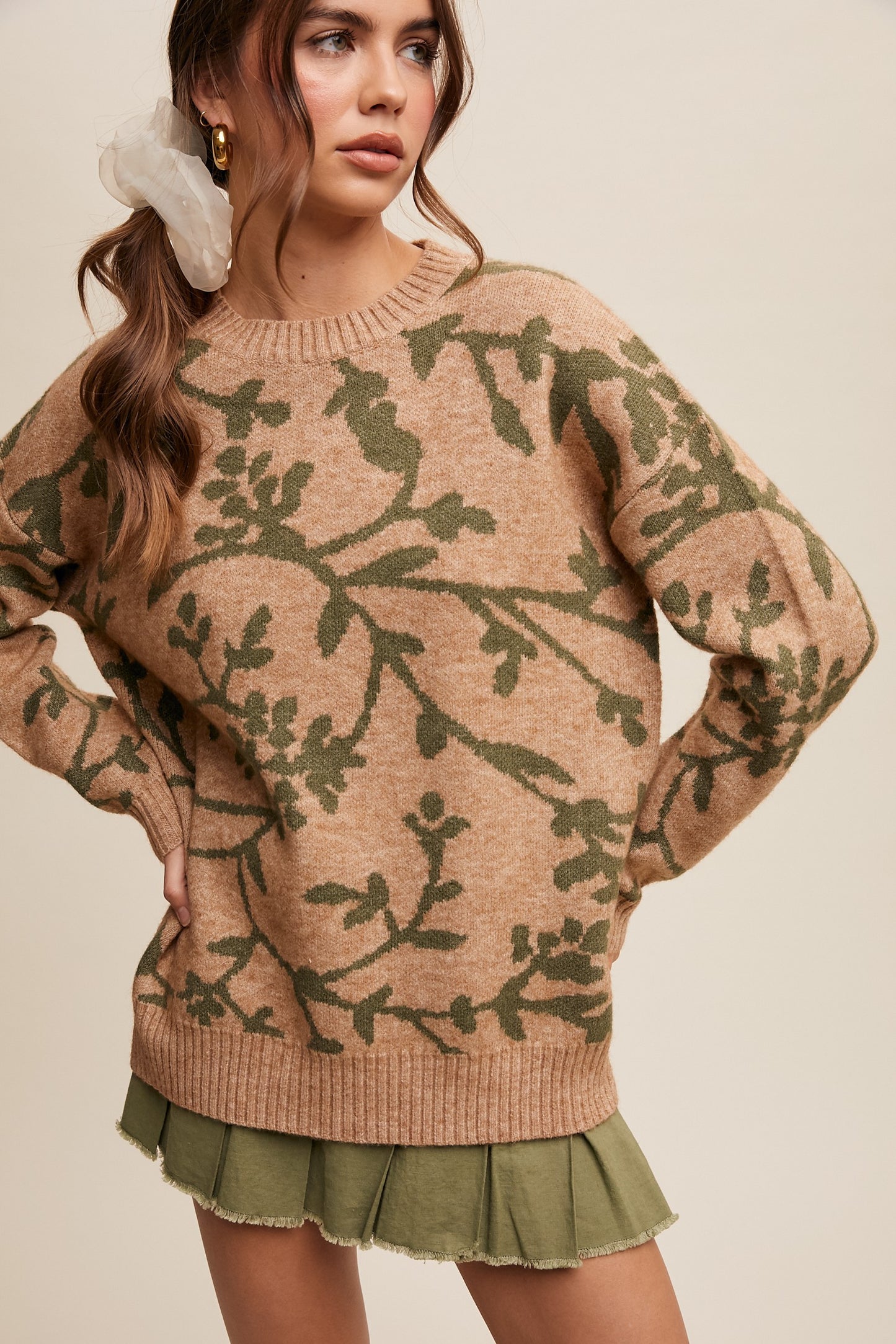 Flower Pattern Crew Neck Knit Sweater in Matcha