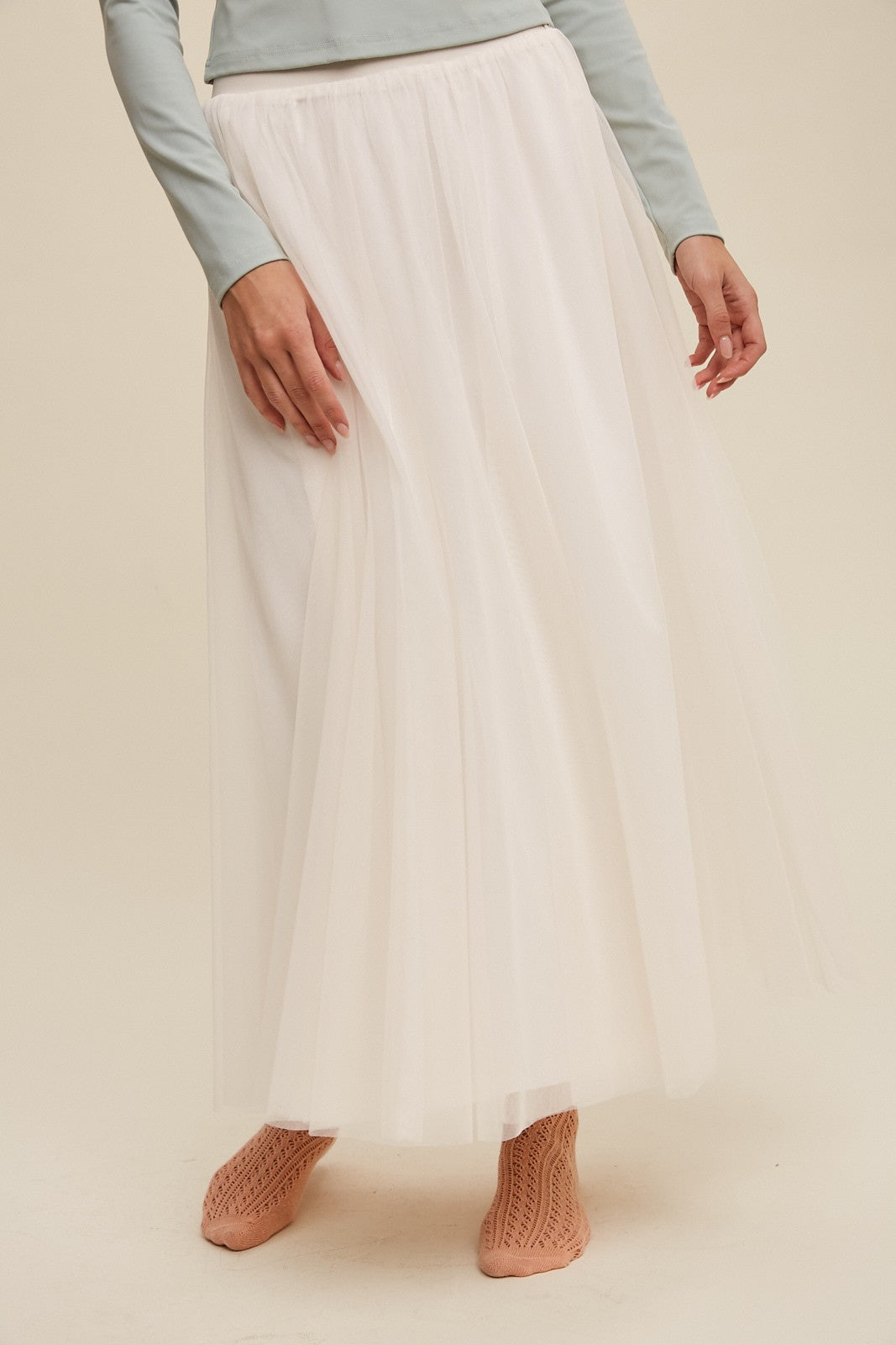 Elastic Waist Maxi Tulle Skirt in Cream