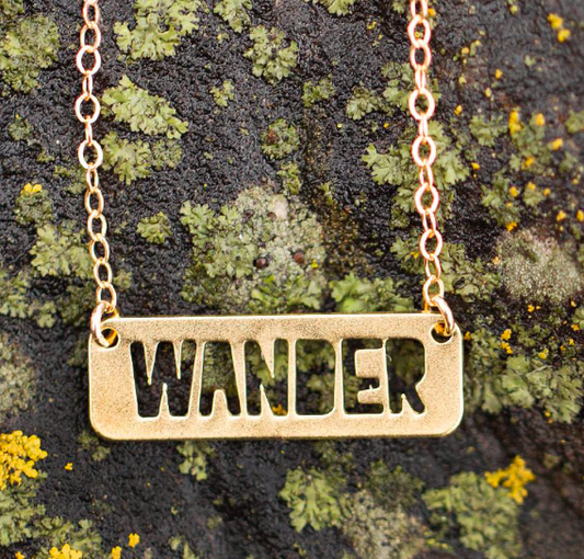 Wander Bar Necklace - Gold